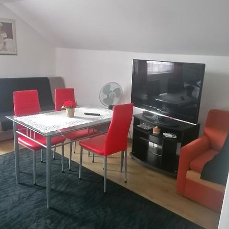 Ustronie Apartment Zgierz Bagian luar foto