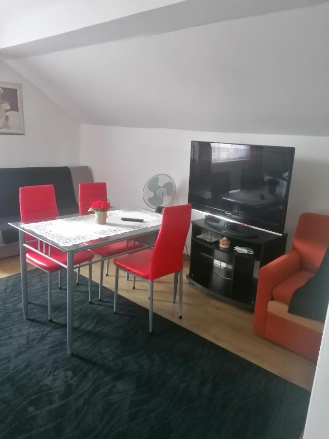 Ustronie Apartment Zgierz Bagian luar foto